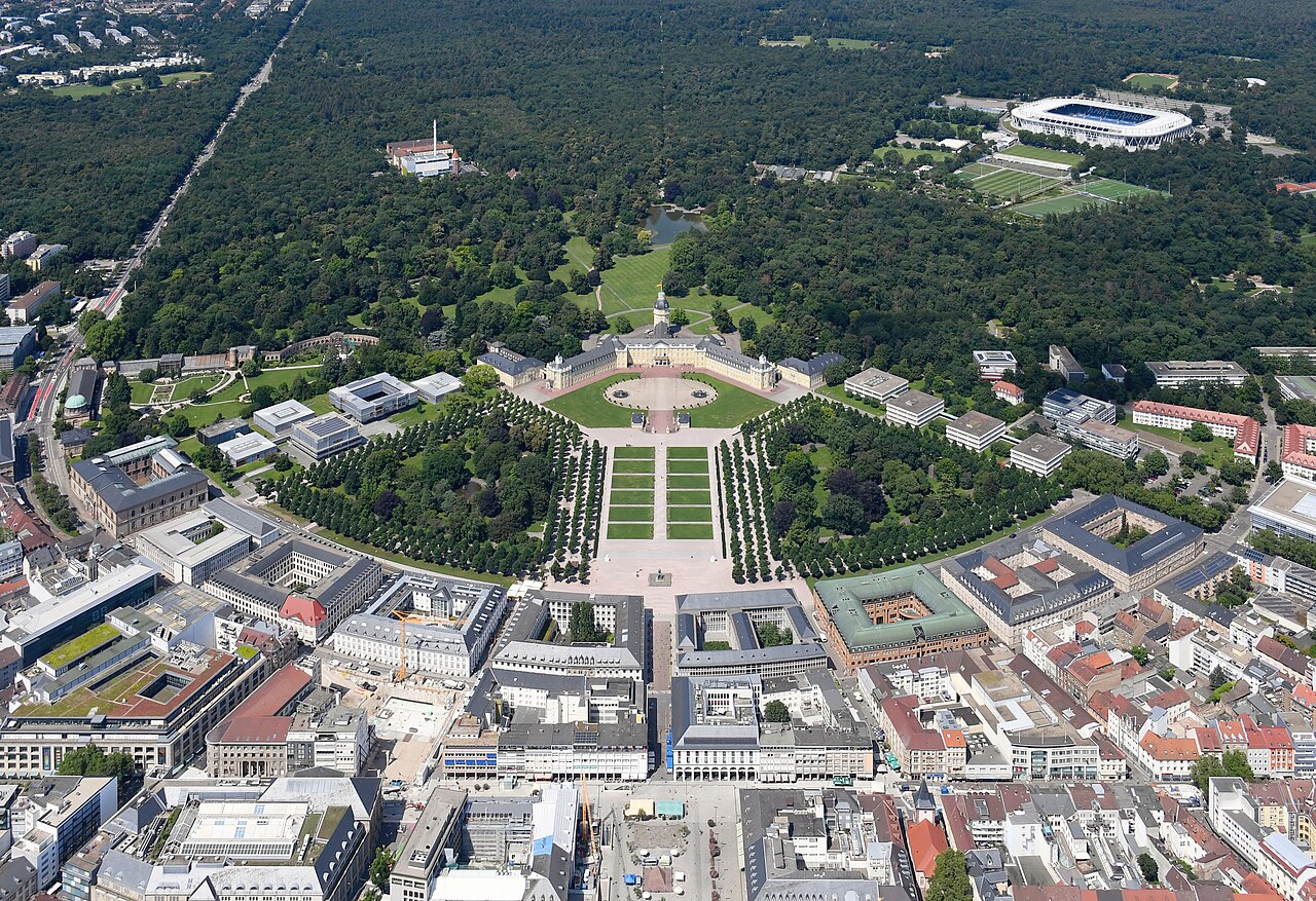 Aerial image of the Karlsruhe Schlossgarten view from the south